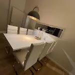 Karizma - Stylisch Design - Innenstadt - Kueche - Parkplatz - Internet *