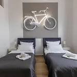 Karizma - Stylisch Design - Innenstadt - Kueche - Parkplatz - Internet * Rendsborg