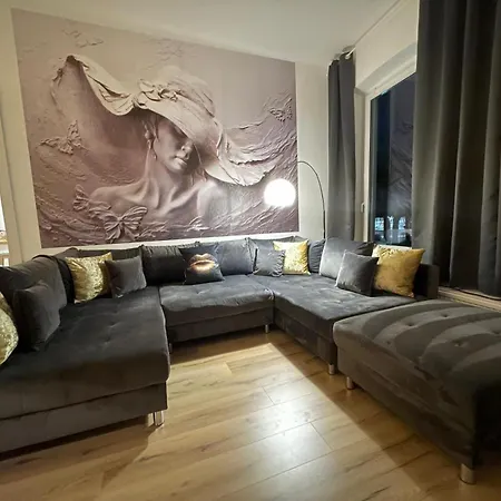 Karizma - Stylisch Design - Innenstadt - Kueche - Parkplatz - Internet דירה *