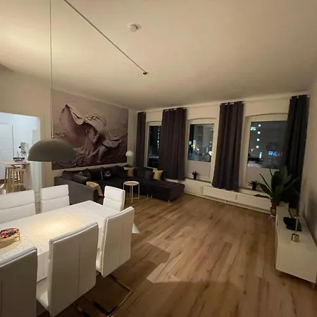 Karizma - Stylisch Design - Innenstadt - Kueche - Parkplatz - Internet *