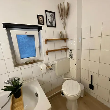 Karizma - Stylisch Design - Innenstadt - Kueche - Parkplatz - Internet דירה רנדסבורג