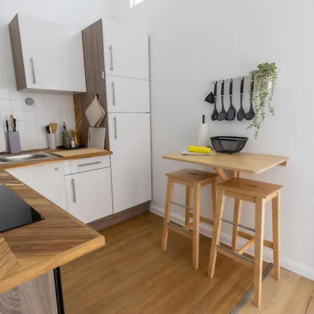 Karizma - Stylisch Design - Innenstadt - Kueche - Parkplatz - Internet *