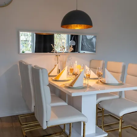 Karizma - Stylisch Design - Innenstadt - Kueche - Parkplatz - Internet *